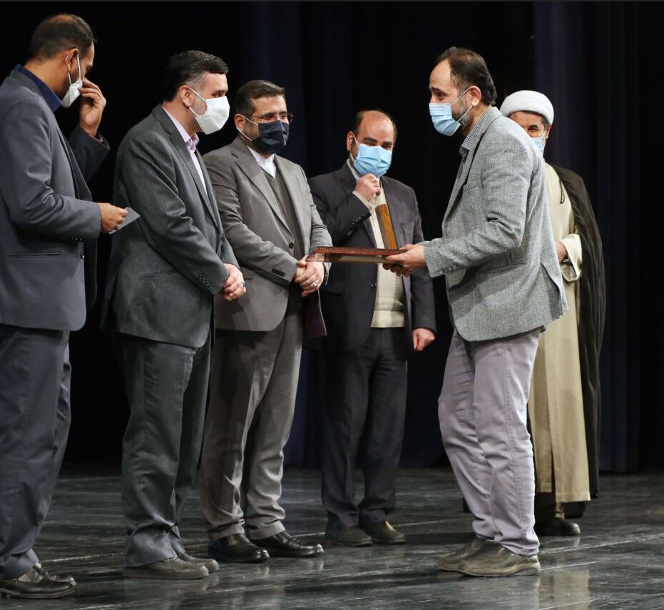 درخشش  استاد کارگاه داستان نویسی حوزه هنری همدان در چهاردهمین «دوره جایزه ادبی جلال آل احمد»